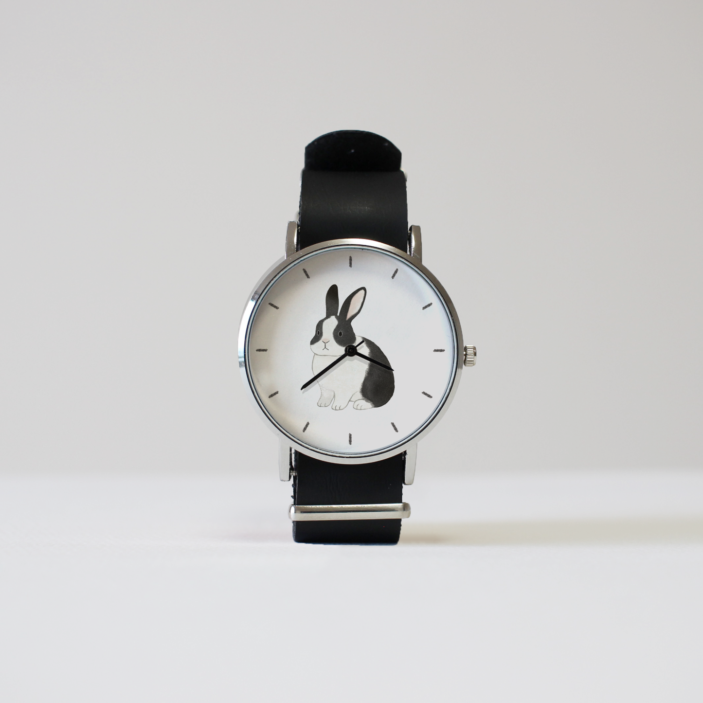 うさぎ（ホワイトブラック）立ち耳